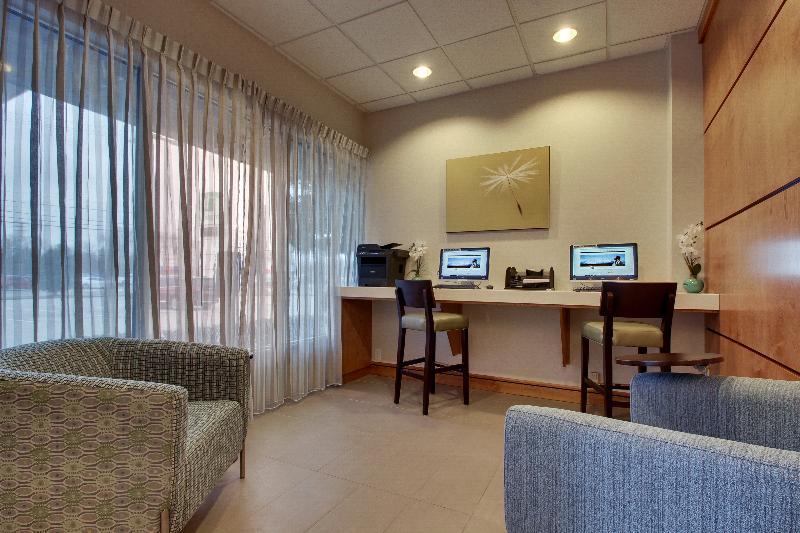 Clarion Pointe Near Fort Campbell Hopkinsville Exterior foto